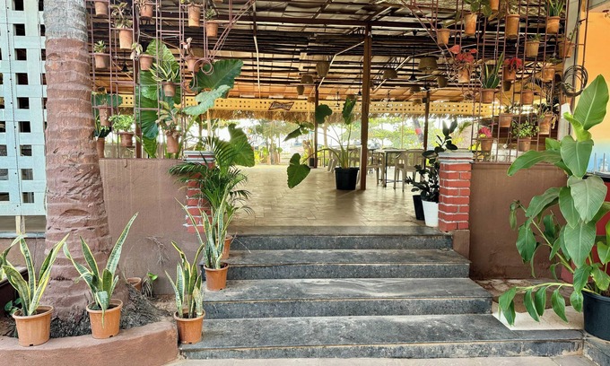 Colva Hotel | M Beach Resort
