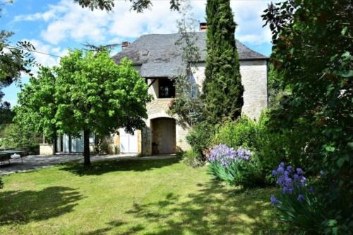 Floirac House | Ma maison de famille en Quercy avec piscine