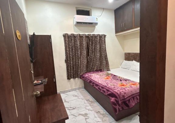 Ujjain Cabin | Maa bhagwati yatri graha