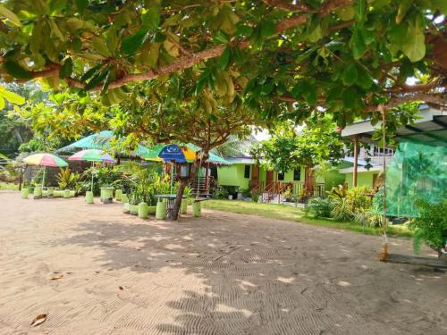 Busuanga Resort | Mac beach campsite resort