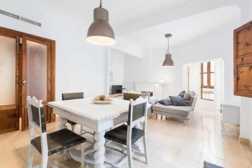 Campanet Apartment | Maca Plaza