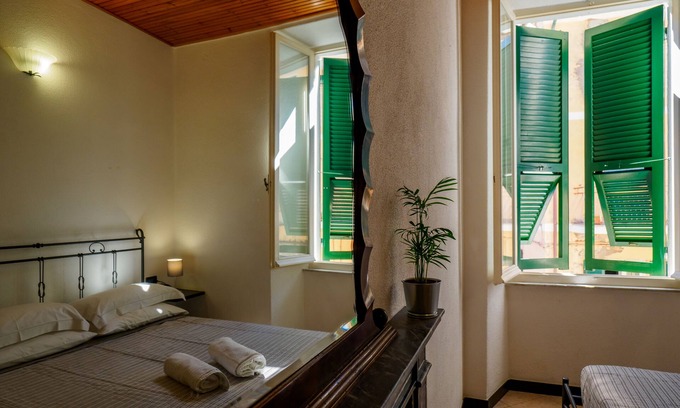 Vernazza House | Macaia Rooms Vernazza