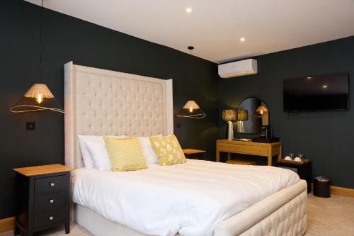 Ashbourne Hotel | Machine Inn