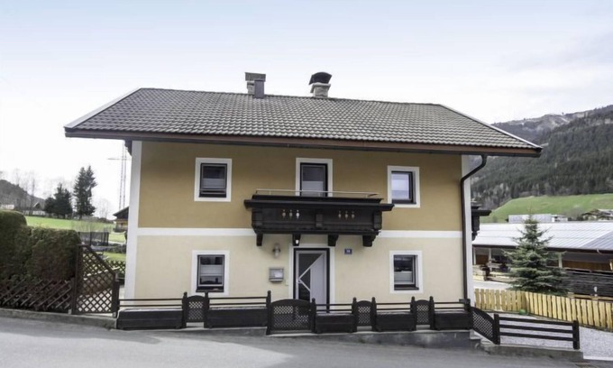 Bruck an der Grossglocknerstrasse House | Machreich by Interhome