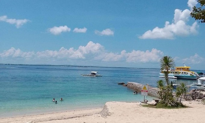 Lapu-Lapu Resort | Mactan Beach front Suites
