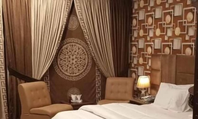 Islamabad Cabin | Madcrew Lodge