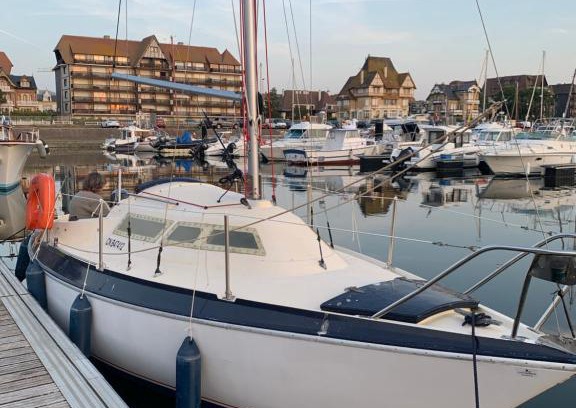 Deauville Boat Rental | Madi au fil de l'eau à Deauville