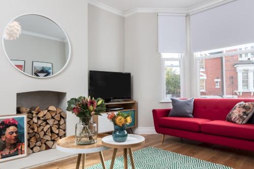 Balham Apartment | Madison Hill - Byrne Garden 1 - Two bedroom home