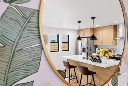 Harrison/Denny-Blaine House | Madison Valley New Built 2B-2 5B Luxe Retreat