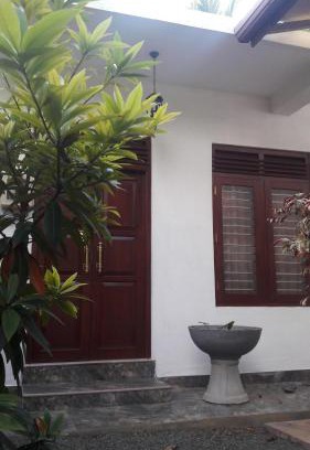 Hikkaduwa Apartment | Madithya Villa