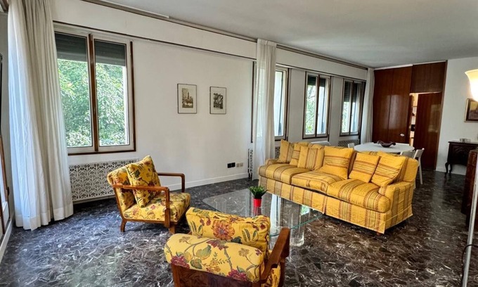 Castello Apartment | madoneta apartment