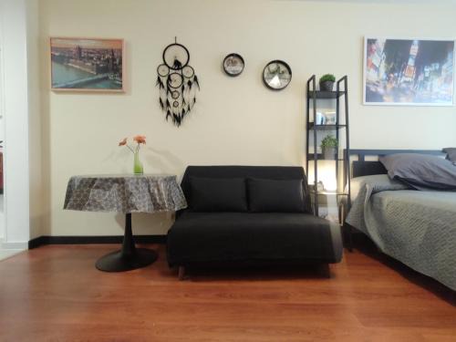 Alcobendas Apartment | Madrid Office Tour Estudio Top