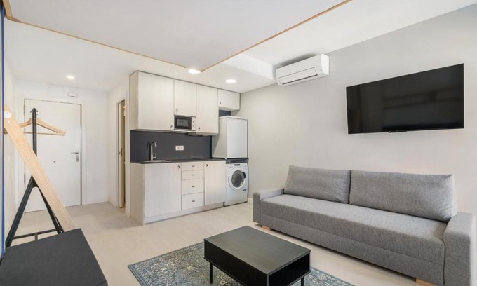 Carabanchel Apartment | MADRIVER apartamentos reformados con parking gratuito