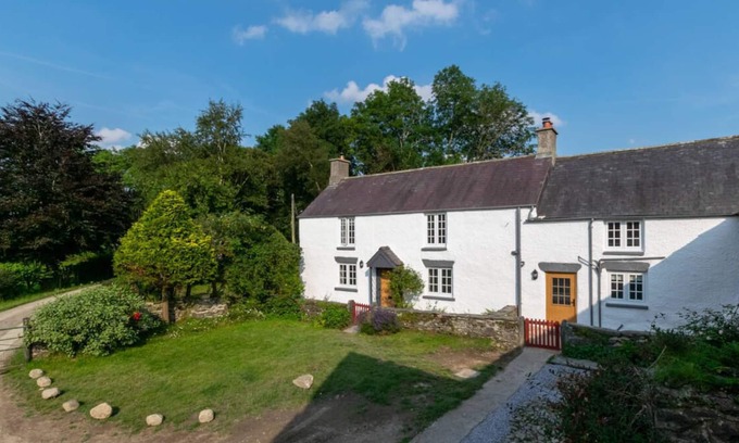 Corwen House | Maerdy Uchaf in the beautiful Corwen