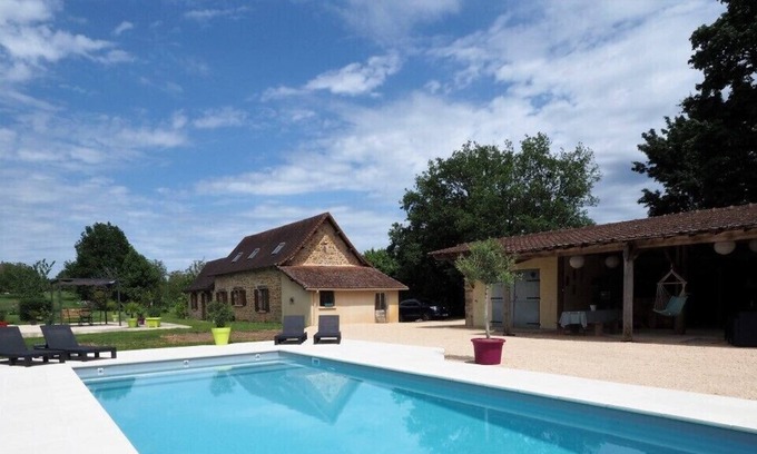 Coteaux Perigourdins House | Magali, romantic holiday home with new pool and 5 bedrooms