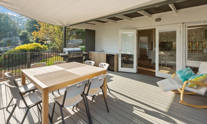 Goughs Bay House | Maggies Getaway - Close to Lake Eildon