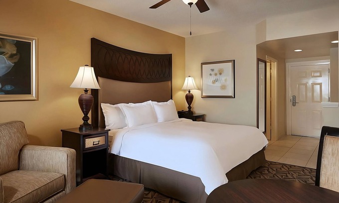 Florida Central Atlantic Coast Hotel | Magical Oasis in the Heart of Orlando! Outdoor Pool, Kitchenette, Free Parking!