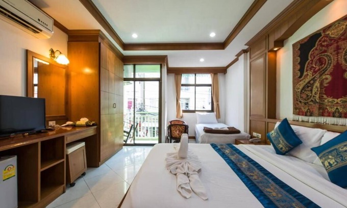 Nanai Road Hotel | Magnific Patong