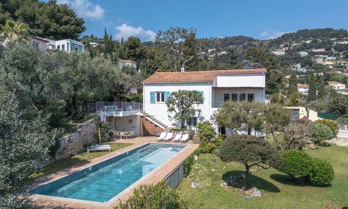 Roquebrune-Cap-Martin Villa | Magnificent Provencal Villa with swimming pool, sea view, near Monaco and Italy