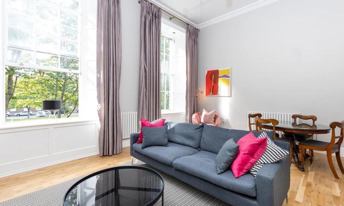 Ballsbridge Apartment | Magnificent 2 Bedroom Flat in Historic Army Barracks