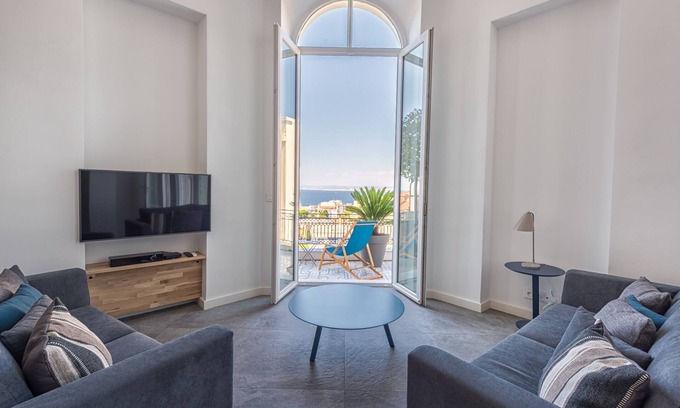 Lazaret Apartment | Magnificent 3-room apartment, large terrace with sea view & garage