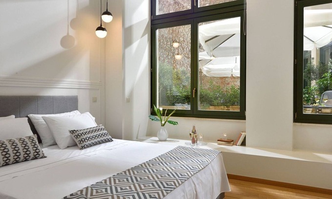 Thissio Villa | Magnificent Athens Villa | 1 Bedroom | Villa Aizen | Garden View | Ground Floor.