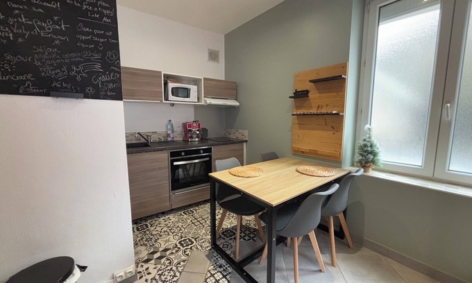 Bagneres-de-Luchon Apartment | Magnificent air-conditioned T3 with garden 5 minutes' walk from town center and cable car