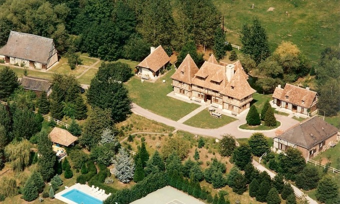 Livarot House | Magnificent estate in the heart of the Pays d'Auge, 2 h from Paris, 40 min from Deauville.