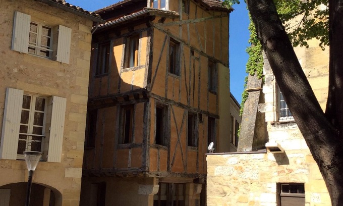 Bergerac House | Magnificent medieval house in the heart of old Bergerac