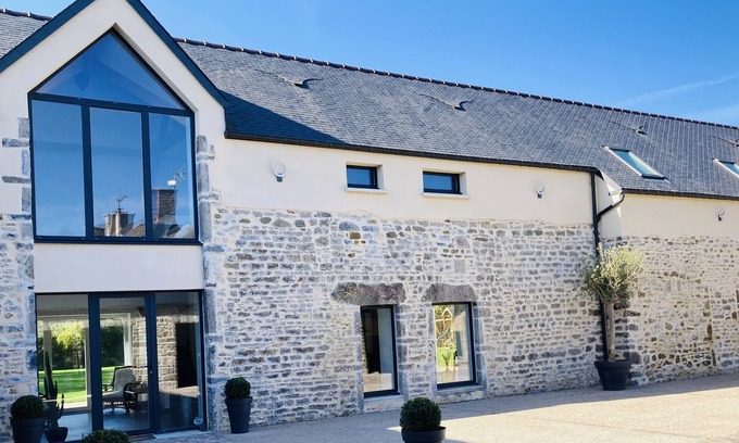 Portbail Villa | Magnificent Villa 14 people - 5min from the sea - SPA
