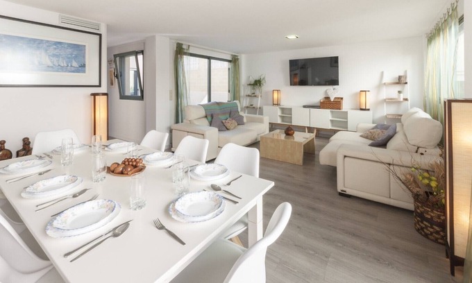 Grao de Gandia Ski Chalet | Magnificent villa near the beach with swimming pool and wifi gr, Gandia Confort Treviso