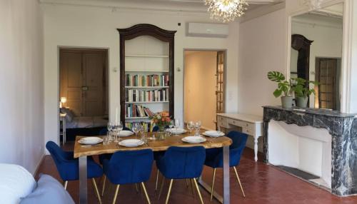 Pezenas Apartment | Magnifique appartement cours Jean Jaurès Climatisée