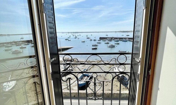 Port-Louis House | Magnifique maison bourgeoise 280 m2 Face au port