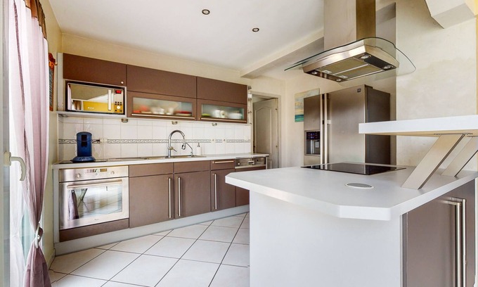 Miplaine House | Magnifique Maison Dans Quartier Résidentiel