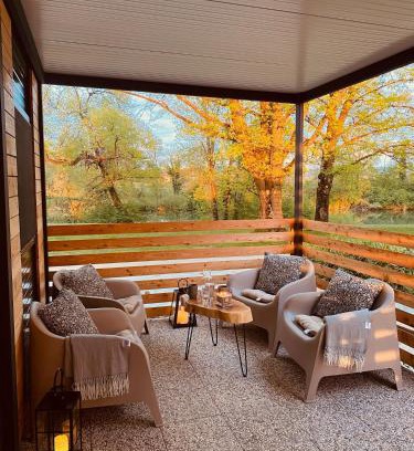 Metlika House | MAGNOLIA HOUSE by the RIVER