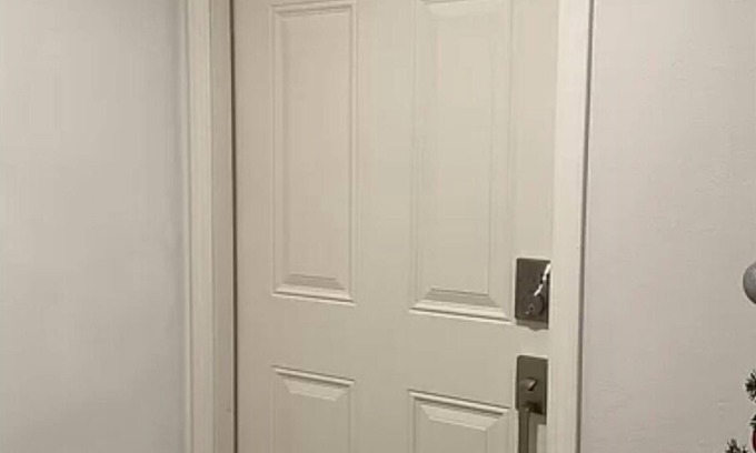 Mascoutah House | Main Stay on Market -Military/Healthcare Friendly