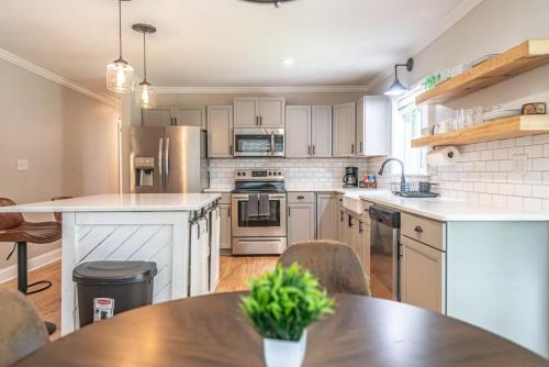 Southern Pines House | Maine Avenue- Downtown Southern Pines