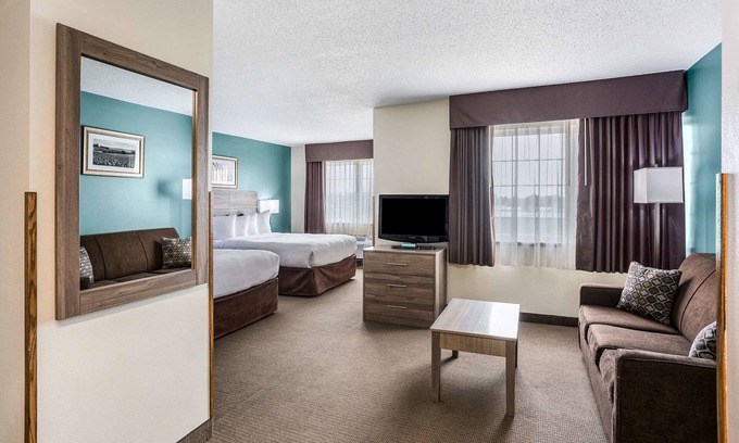 Cedar Rapids Hotel | MainStay Suites Cedar Rapids North - Marion