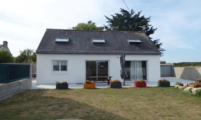 Erdeven House | Maison à Erdeven: 4 pièces, 90m², plage à 1km, terrasse, jardin clos, idéal pour familles et randonnées - FR-1-397-41
