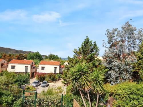 Calcatoggio House | Maison accueillante à Calcatoggio avec jardin clôturé.