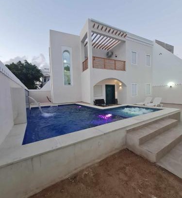 Aghir Villa | Maison bleue