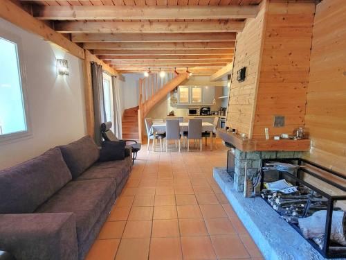 Saint-Michel-de-Chaillol Ski Chalet | Maison calme avec jardin, 3 chambres, cheminée proche station de ski - FR-1-393-151