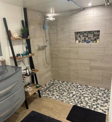 Chennevieres-sur-Marne Apartment | Maison Changrila
