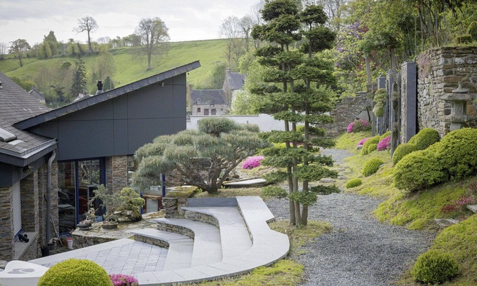 Saint-James House | Maison Contemporaine Well-being Jacuzzi Hammam and Immersive Art in a Zen setting