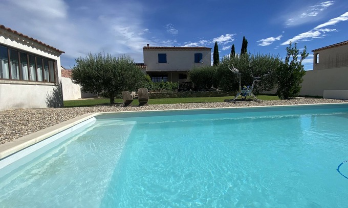 Meynes House | Maison Conviviale Pour Partager de Bons Moments