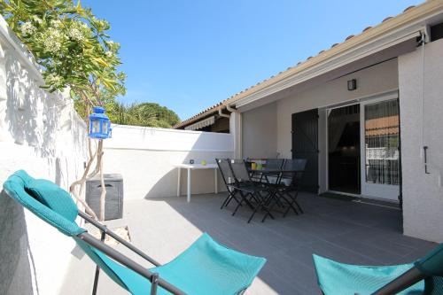 Portiragnes-Plage Villa | Maison d'angle climatisée dans résidence avec piscine commune , 4 couchages , 400 m de la plage de PORTIRAGNE LRJP121