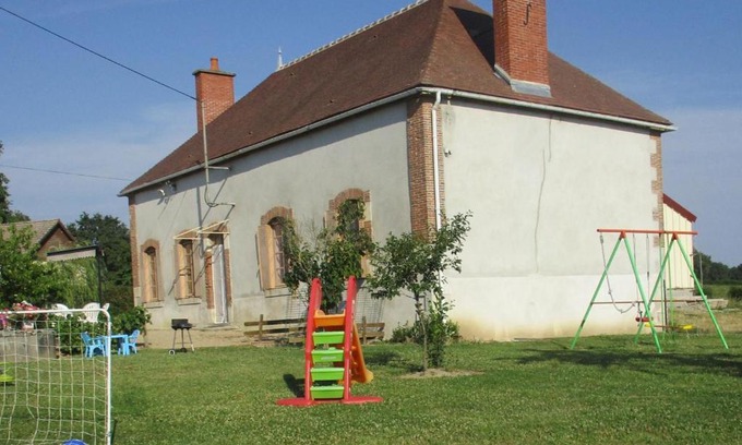 Cressanges House | Maison de ferme rénovée avec SPA et salle de jeux - FR-1-489-28