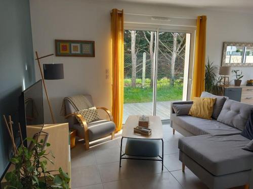 Chinon House | Maison de la croix Marion