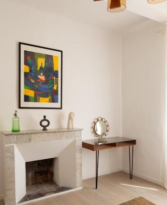 Lourmarin Apartment | Maison de village Arty et terrasse au calme