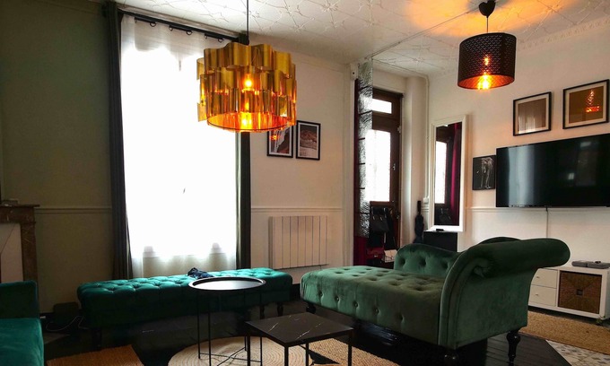 Pierrefitte-sur-Seine House | Maison de Ville Avec Véranda et Terrasse - Saint Denis Tout Près de Paris